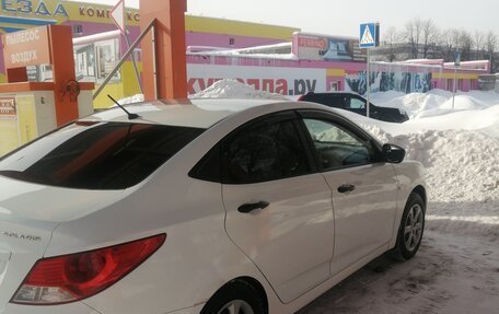 Hyundai Solaris II рестайлинг, 2012 год, 550 000 рублей, 3 фотография