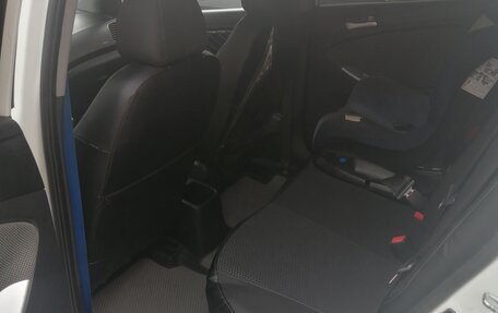 Hyundai Solaris II рестайлинг, 2012 год, 550 000 рублей, 10 фотография