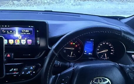 Toyota C-HR I рестайлинг, 2017 год, 1 450 000 рублей, 6 фотография