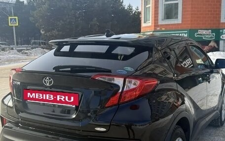 Toyota C-HR I рестайлинг, 2017 год, 1 450 000 рублей, 5 фотография