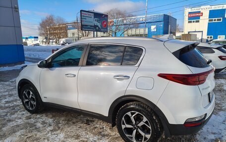 KIA Sportage IV рестайлинг, 2020 год, 2 590 000 рублей, 5 фотография