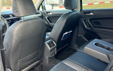 Volkswagen Tiguan II, 2021 год, 3 150 000 рублей, 14 фотография