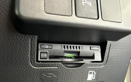 Toyota Roomy I, 2022 год, 983 000 рублей, 27 фотография