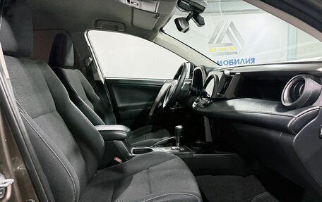 Toyota RAV4, 2017 год, 2 349 000 рублей, 11 фотография