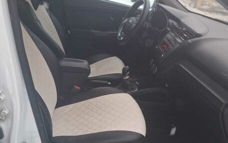 KIA Rio III рестайлинг, 2016 год, 550 000 рублей, 10 фотография