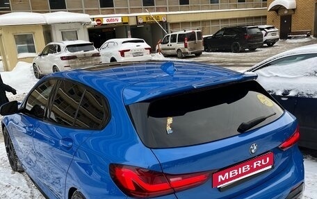 BMW 1 серия, 2019 год, 2 800 000 рублей, 3 фотография