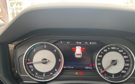 Volkswagen Touareg III, 2021 год, 5 700 000 рублей, 7 фотография