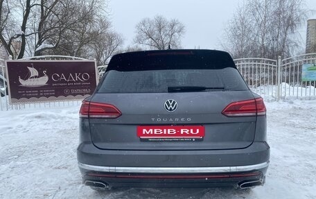 Volkswagen Touareg III, 2021 год, 5 700 000 рублей, 4 фотография