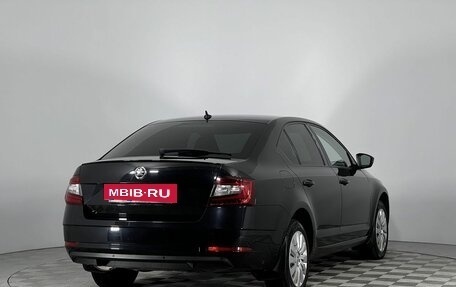 Skoda Octavia, 2017 год, 1 820 000 рублей, 5 фотография