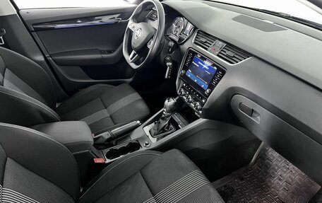 Skoda Octavia, 2017 год, 1 820 000 рублей, 13 фотография