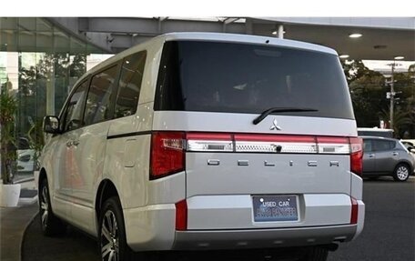 Mitsubishi Delica D:5 I, 2023 год, 3 200 000 рублей, 4 фотография