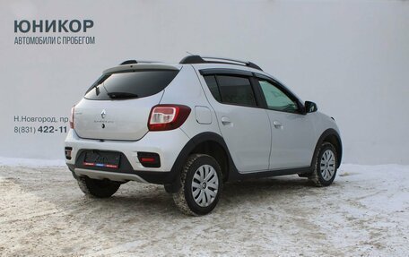 Renault Sandero II рестайлинг, 2018 год, 999 000 рублей, 5 фотография