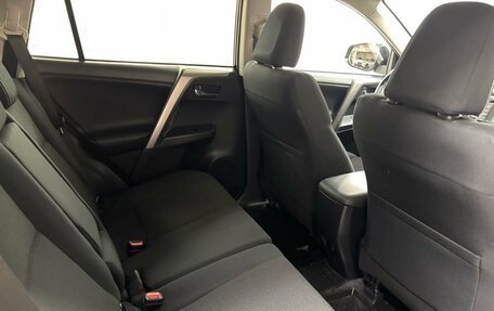 Toyota RAV4, 2017 год, 2 789 000 рублей, 13 фотография