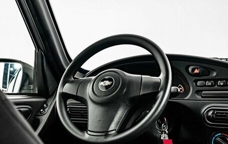 Chevrolet Niva I рестайлинг, 2017 год, 800 000 рублей, 16 фотография