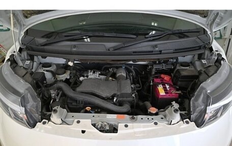 Toyota Tank I, 2019 год, 1 050 000 рублей, 13 фотография