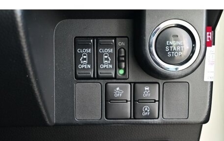 Toyota Tank I, 2019 год, 1 050 000 рублей, 18 фотография