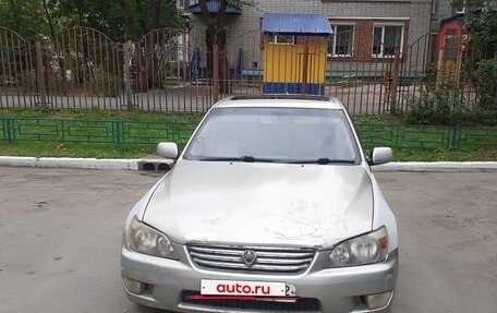 Toyota Altezza, 2001 год, 530 000 рублей, 1 фотография