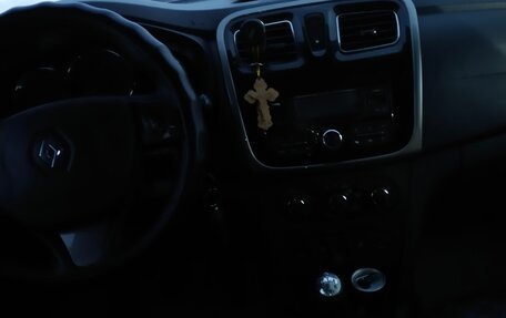 Renault Logan II, 2017 год, 350 000 рублей, 7 фотография