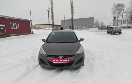 Hyundai i30 II рестайлинг, 2014 год, 829 000 рублей, 4 фотография