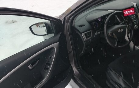 Hyundai i30 II рестайлинг, 2014 год, 829 000 рублей, 11 фотография