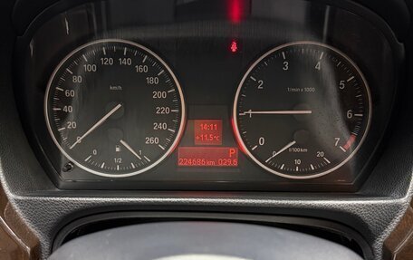 BMW 3 серия, 2011 год, 999 000 рублей, 11 фотография