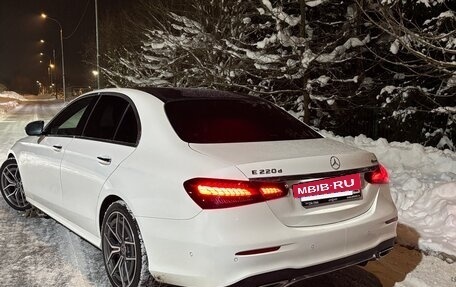 Mercedes-Benz E-Класс, 2020 год, 3 950 000 рублей, 3 фотография