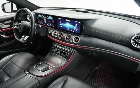 Mercedes-Benz E-Класс, 2020 год, 3 950 000 рублей, 6 фотография