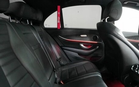 Mercedes-Benz E-Класс, 2020 год, 3 950 000 рублей, 8 фотография