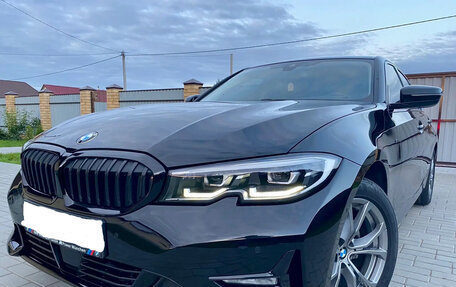 BMW 3 серия, 2019 год, 3 375 000 рублей, 14 фотография