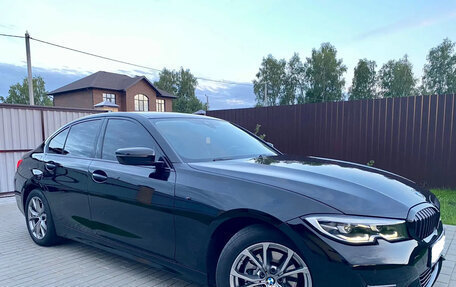 BMW 3 серия, 2019 год, 3 375 000 рублей, 20 фотография