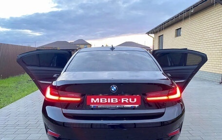 BMW 3 серия, 2019 год, 3 375 000 рублей, 18 фотография