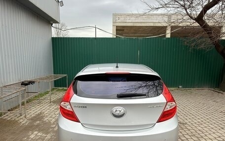 Hyundai Solaris II рестайлинг, 2013 год, 1 200 000 рублей, 8 фотография