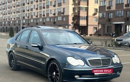 Mercedes-Benz C-Класс, 2002 год, 830 000 рублей, 3 фотография