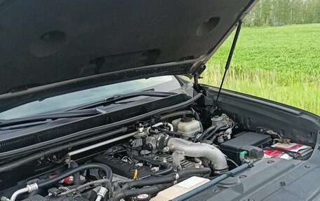 Toyota Land Cruiser Prado 150 рестайлинг 2, 2012 год, 2 650 000 рублей, 8 фотография