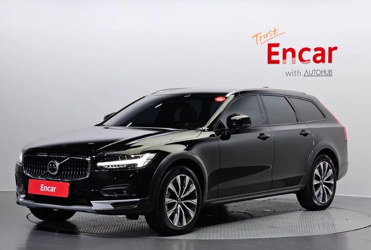 Volvo V90 Cross Country I рестайлинг, 2023 год, 6 090 000 рублей, 1 фотография