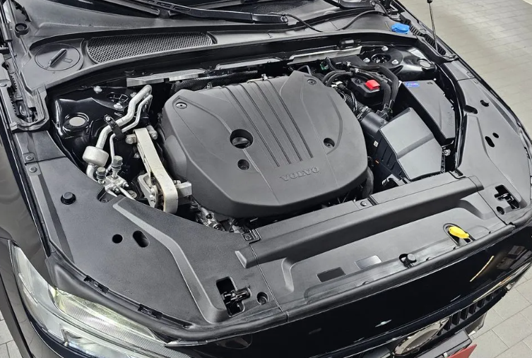 Volvo V90 Cross Country I рестайлинг, 2023 год, 6 090 000 рублей, 3 фотография