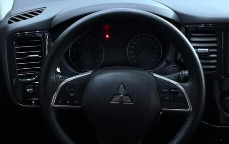 Mitsubishi Outlander III рестайлинг 3, 2022 год, 1 630 002 рублей, 14 фотография