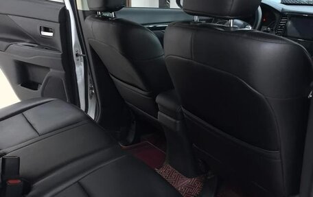 Mitsubishi Outlander III рестайлинг 3, 2022 год, 1 630 002 рублей, 12 фотография