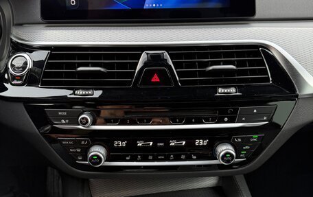 BMW 6 серия, 2018 год, 3 790 000 рублей, 7 фотография