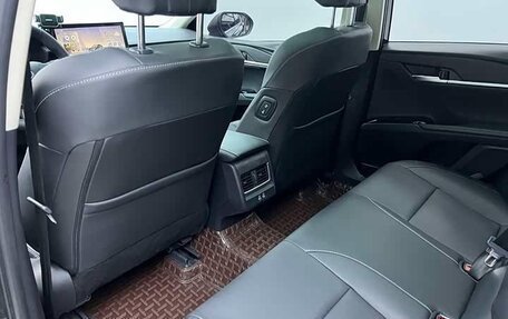 Toyota Camry, 2025 год, 4 400 000 рублей, 16 фотография