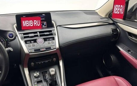 Lexus NX I, 2021 год, 2 950 000 рублей, 14 фотография