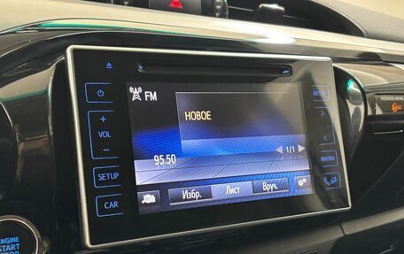 Toyota Hilux VIII, 2018 год, 3 200 000 рублей, 14 фотография