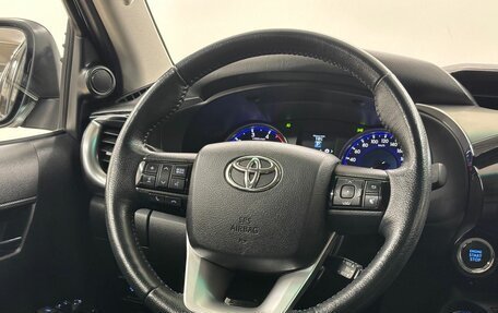 Toyota Hilux VIII, 2018 год, 3 200 000 рублей, 18 фотография