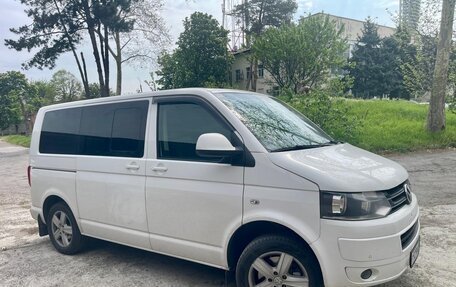 Volkswagen Multivan T5, 2013 год, 1 850 000 рублей, 3 фотография