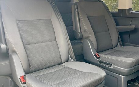 Volkswagen Multivan T5, 2013 год, 1 850 000 рублей, 8 фотография