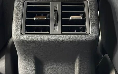 Mitsubishi Outlander III рестайлинг 3, 2021 год, 2 050 002 рублей, 8 фотография