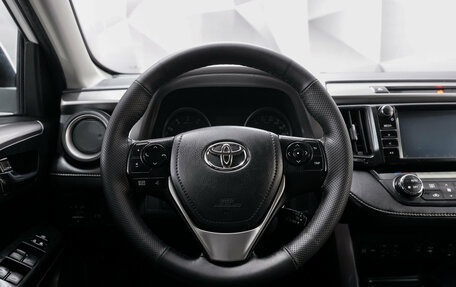 Toyota RAV4, 2017 год, 2 191 000 рублей, 14 фотография