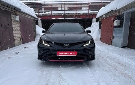 Toyota Camry, 2022 год, 3 450 000 рублей, 1 фотография