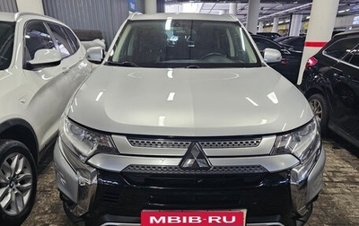 Mitsubishi Outlander III рестайлинг 3, 2020 год, 2 650 000 рублей, 1 фотография