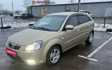KIA Rio II, 2009 год, 650 000 рублей, 1 фотография